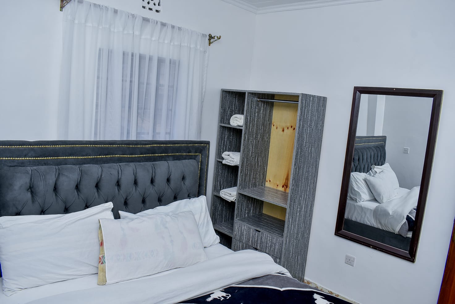 Jay's Apartment image